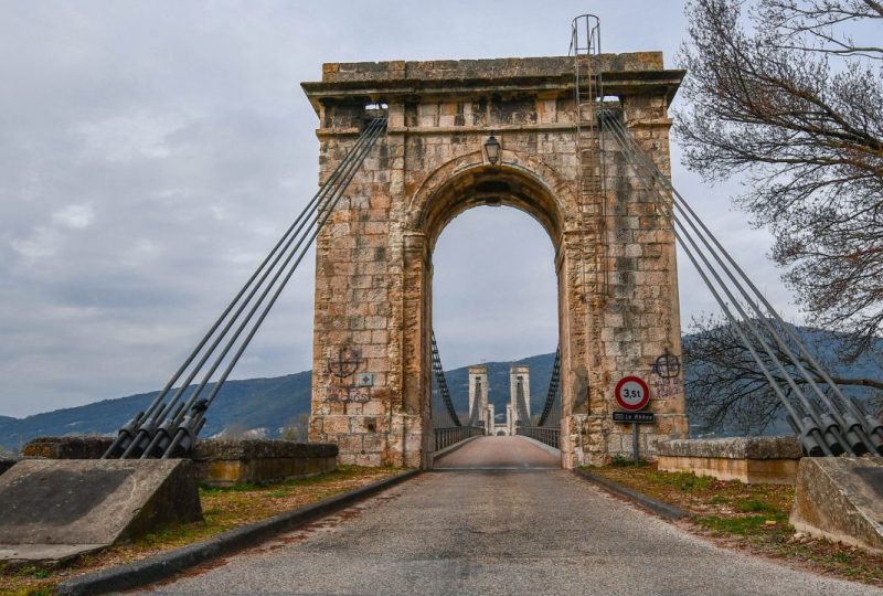 Sur les rives du Rhône à Châteauneuf-du-Rhône - 1