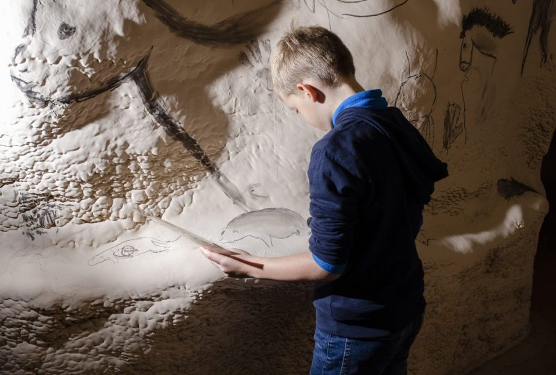 Animations de l’été à la Grotte Chauvet 2 à Vallon-Pont-d'Arc - 3