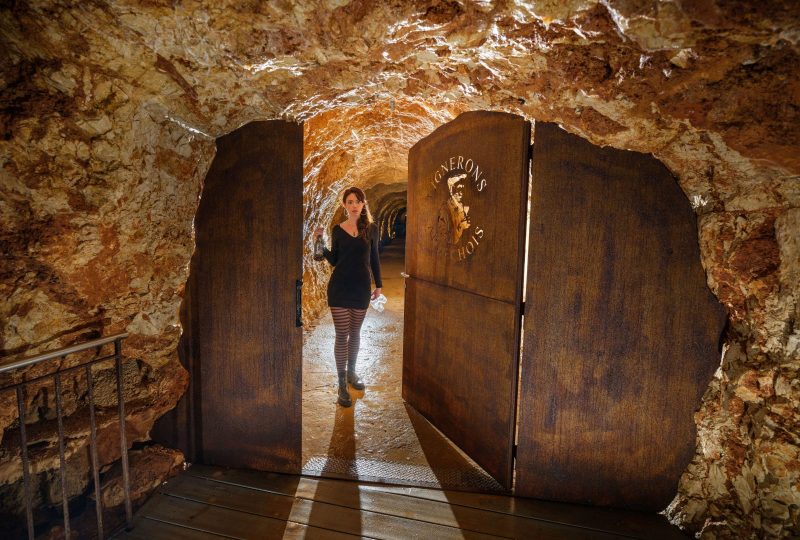 Atelier assemblage Côtes du Vivarais à l’Aven d’Orgnac, 50 m sous terre ! à Orgnac-l'Aven - 2